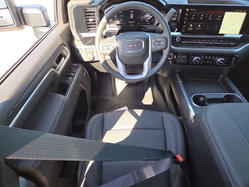 New 2026 GMC Sierra 2500 SLT w/ SLT Premium Package AWD/4WD image 28