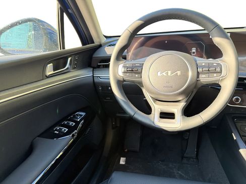 New 2026 Kia K5 EX image 10