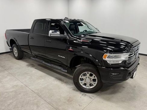 Used 2022 RAM 3500 Laramie image 40