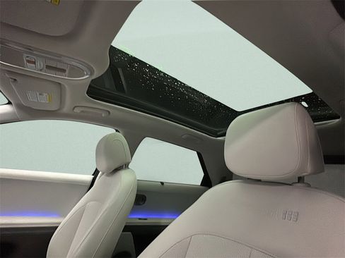New 2026 Hyundai Ioniq 5 Limited image 11