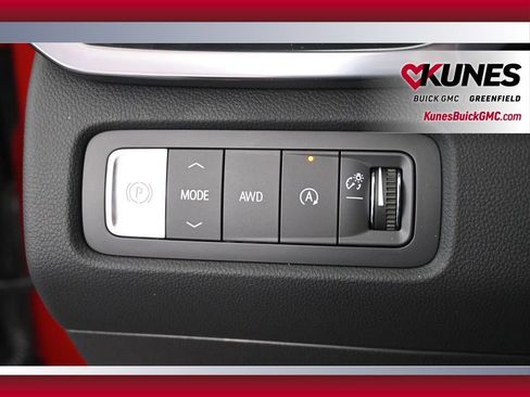 New 2025 GMC Acadia AT4 w/ LPO, Floor Liner Package image 33