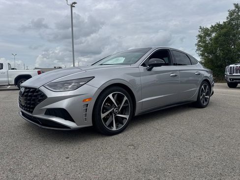 Used 2023 Hyundai Sonata SEL Plus w/ Cargo Package FWD image 2