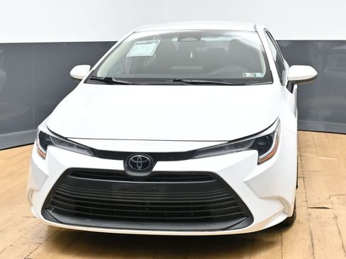 Used 2024 Toyota Corolla LE FWD image 4