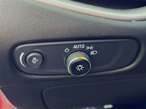 Used 2019 Chevrolet Malibu RS FWD image 21