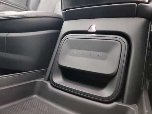 Used 2022 Rivian R1T Adventure image 31