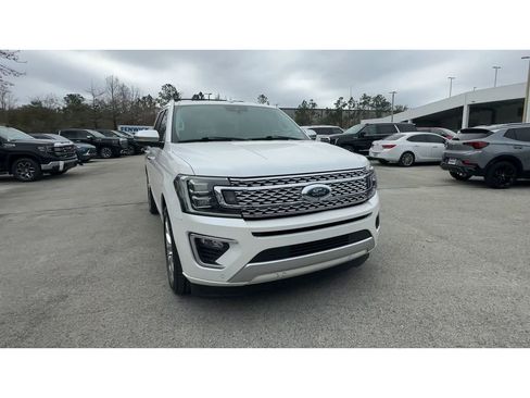 Used 2018 Ford Expedition Platinum image 3