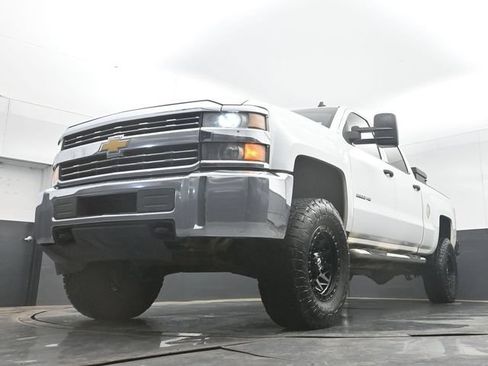 Used 2015 Chevrolet Silverado 2500 LT AWD/4WD image 39