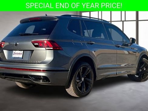 Used 2023 Volkswagen Tiguan SE R-Line image 6
