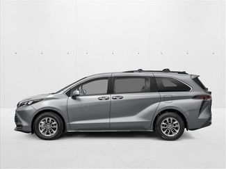 New 2026 Toyota Sienna LE video 3
