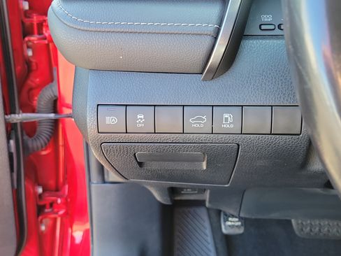 Used 2019 Toyota Camry SE FWD image 26