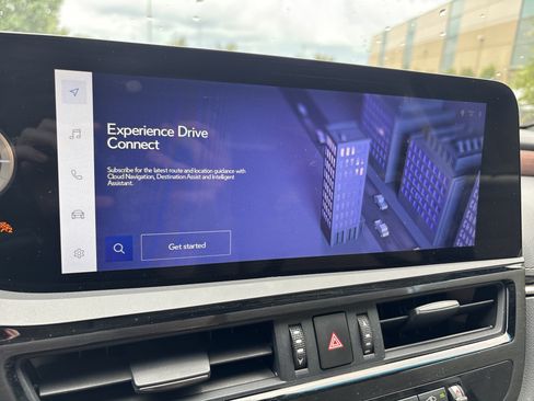 Certified 2025 Lexus ES 300h Ultra Luxury w/ Accessory Package (Z1) FWD image 24