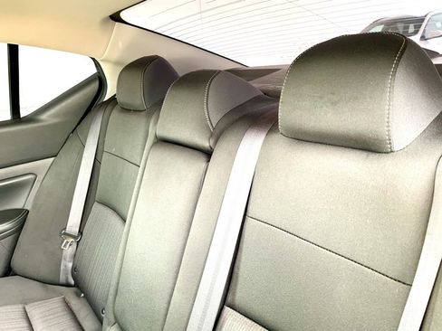 Used 2019 Nissan Altima 2.5 SV image 13