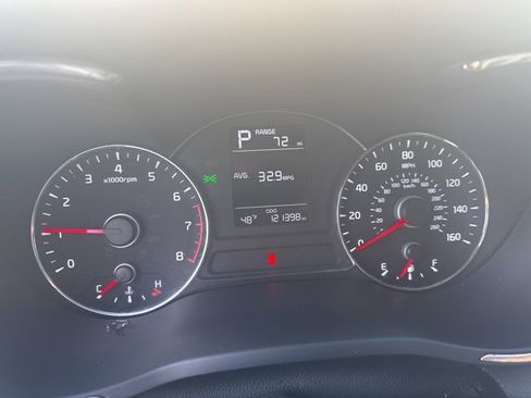 Used 2018 Kia Forte LX image 13