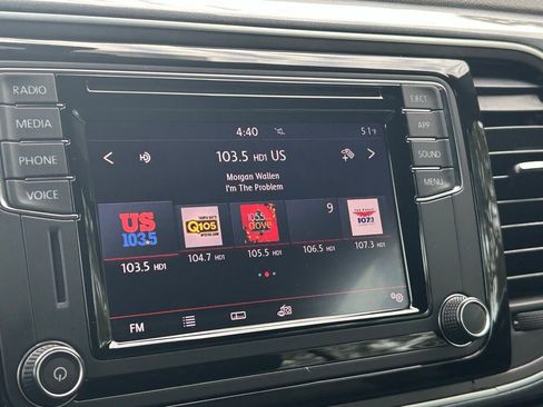 Used 2018 Volkswagen Beetle 2.0T S image 15