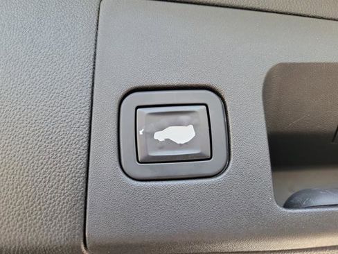 Used 2018 Cadillac XT5 FWD w/ LPO, Wheel Lock Package image 11