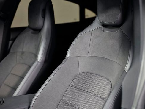 Certified 2024 Porsche Taycan w/ Premium Package image 19