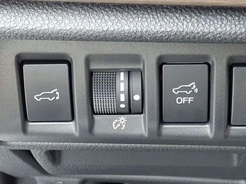 Used 2024 Subaru Outback Touring AWD/4WD image 27
