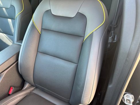 Used 2024 Chevrolet Trax ACTIV FWD image 32