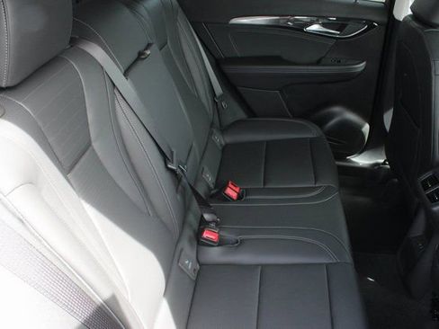 New 2025 Buick Envision Preferred image 22