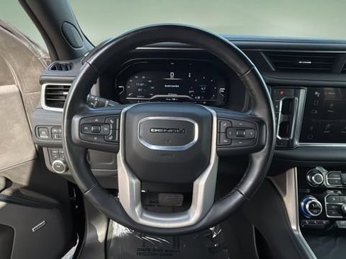 Used 2024 GMC Yukon Denali AWD/4WD image 11