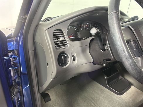 Used 2011 Ford Ranger XLT AWD/4WD image 24