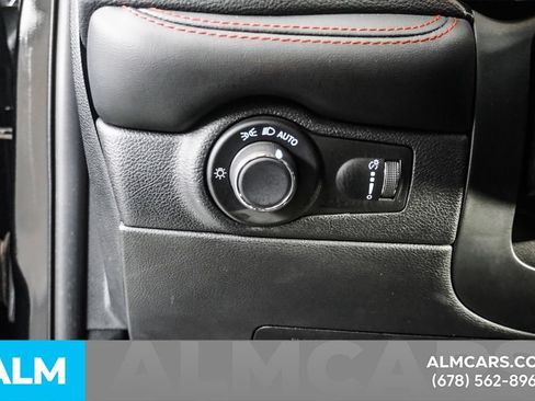 Used 2025 Dodge Durango R/T AWD/4WD image 31