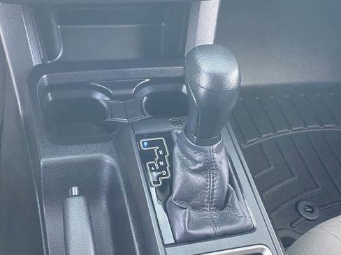 Used 2021 Toyota Tacoma SR image 31