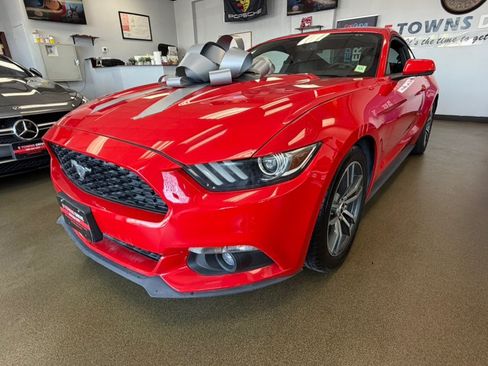 Used 2015 Ford Mustang Premium RWD image 7