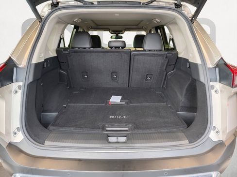 Certified 2023 Nissan Rogue Platinum w/ Platinum Premium Package image 16