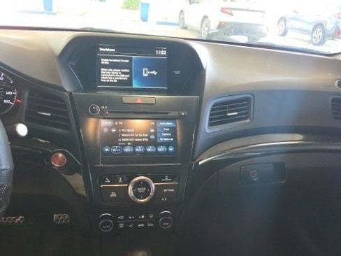 Used 2022 Acura ILX FWD image 10