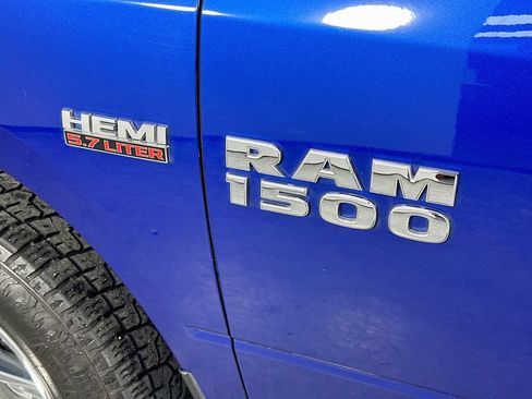 Used 2015 RAM 1500 Express AWD/4WD image 25