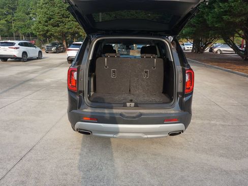 Used 2023 GMC Acadia SLE FWD image 15