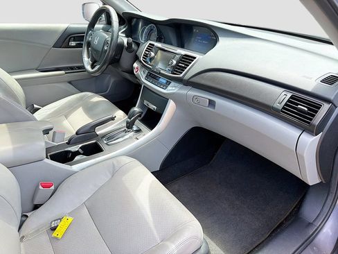 Used 2015 Honda Accord EX-L image 13