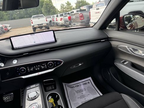 Used 2023 Genesis GV70 2.5T w/ Sport Prestige Package AWD/4WD image 20