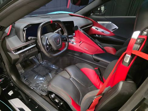 Used 2023 Chevrolet Corvette Stingray Preferred Cpe w/ Z51 Performance Package RWD image 23