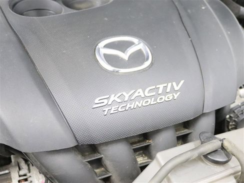 Used 2018 MAZDA MAZDA3 Sport image 25