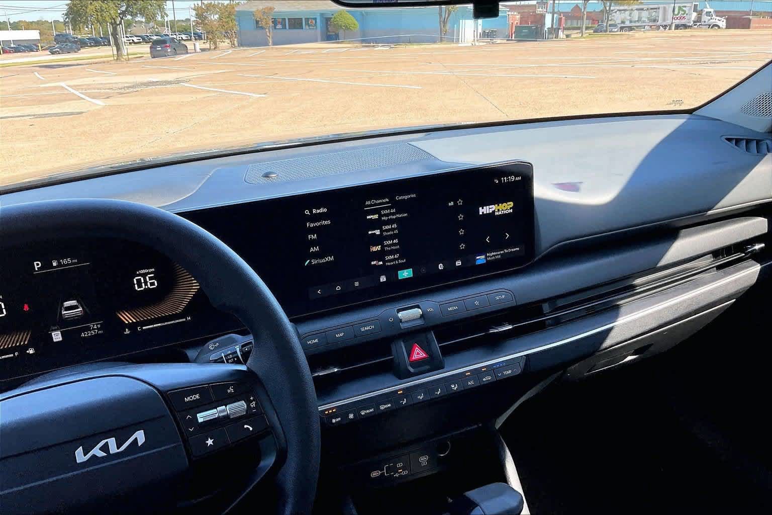 Certified 2025 Kia K4 FWD image 13