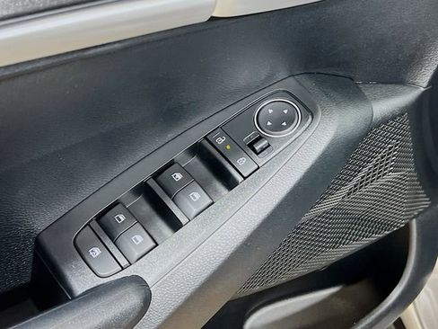 New 2026 Kia Seltos LX image 17