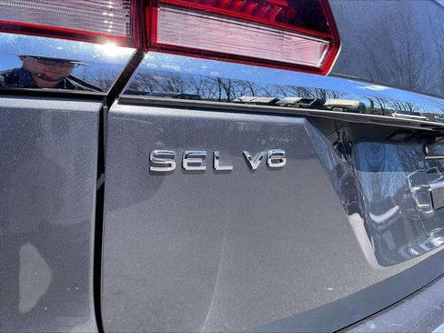 Used 2023 Volkswagen Atlas SEL Premium AWD/4WD image 28
