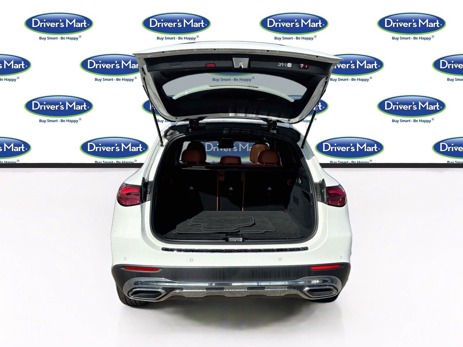 Used 2023 Mercedes-Benz GLC 300 w/ Exclusive Trim Package image 28