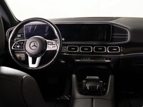 Used 2022 Mercedes-Benz GLE 450 4MATIC w/ AMG Line Exterior image 33