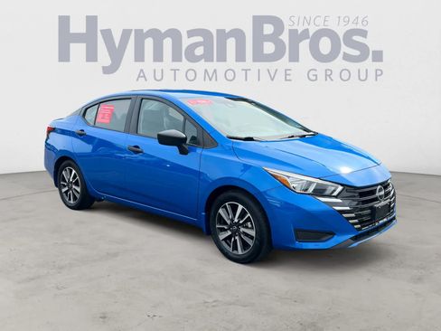 Certified 2024 Nissan Versa S w/ S Plus Package FWD image 2