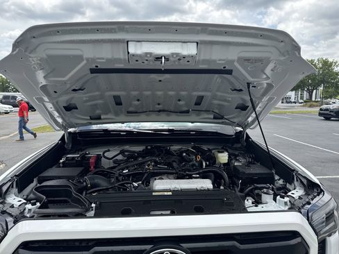 New 2025 Toyota Tacoma TRD Sport AWD/4WD image 38