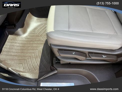 Used 2021 Chevrolet Tahoe Z71 w/ Luxury Package AWD/4WD image 26
