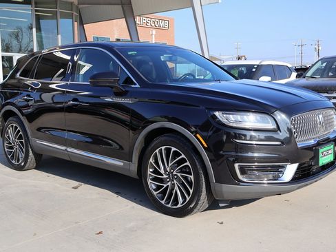 Used 2019 Lincoln Nautilus Reserve image 4