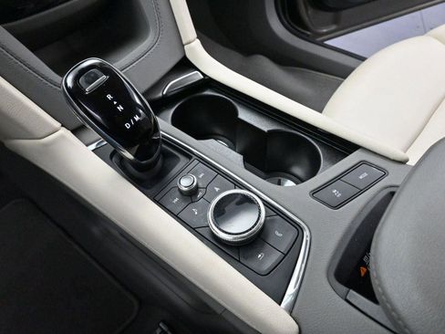 Used 2022 Cadillac XT6 Premium Luxury image 28