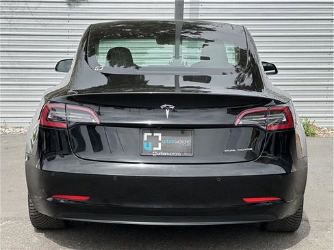 Used 2018 Tesla Model 3 Long Range image 11