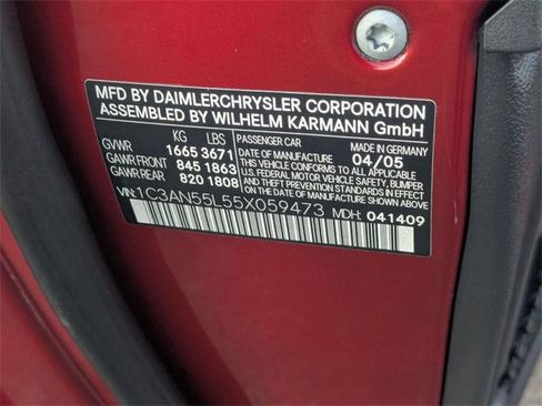 Used 2005 Chrysler Crossfire Convertible w/ Special Edition Group image 32