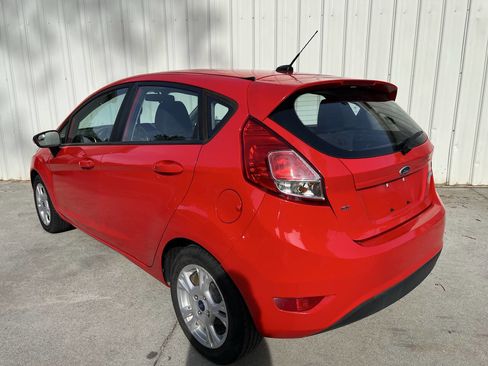 Used 2014 Ford Fiesta SE image 5