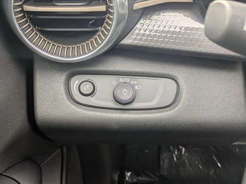 New 2026 Chevrolet Trax ACTIV w/ Driver Confidence Package image 16